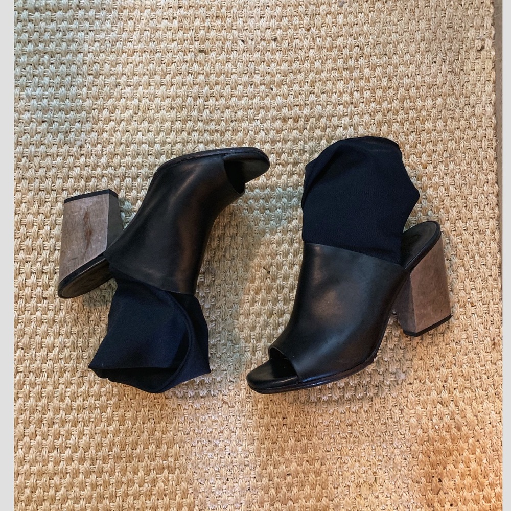 COCLICO Open-Toe Bootie Sz40